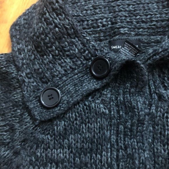 The sweater project size small - Picture 2 of 8